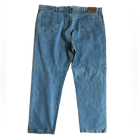 Wrangler Men's Rugger Wear Classic Fit Straight Leg Jeans Size 48x30 Rough Wash - Picture 9 of 16